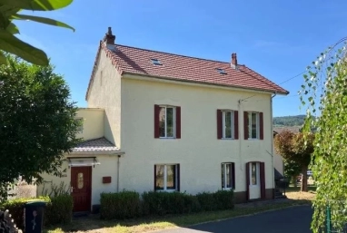 4 Bedroom(s) - 0 m² land for sale in Puy-de-Dôme, Auvergne, France - FrenchPropertyPortal.com For sale lovely village house in Châteauneuf-les-Bains (63) for sale for 148,500€ in Puy-de-Dôme, Auvergne