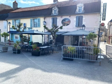Restaurant-pizzeria for sale in Saint Savin, Vienne 86 for sale for 70,000&euro; in Vienne, Poitou-Charentes