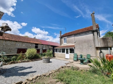 For Sale 3 Bed Smallholding/Equestrian Home Jouac 87 for sale for 149,800&euro; in Haute-Vienne, Limousin