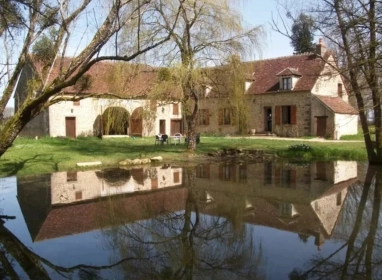 4 Bedroom(s) - 0 m² land for sale in Nièvre, Burgundy, France - FrenchPropertyPortal.com Farmhouse 1.8 ha land for sale, St-Malo-en-Donziois for sale for 215,000€ in Nièvre, Burgundy