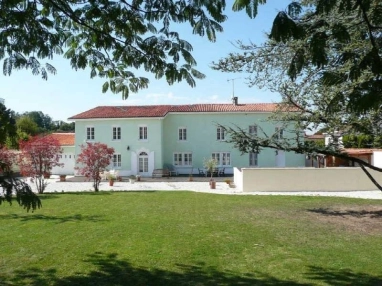  for sale for 441,000&euro; in Charente, Poitou-Charentes