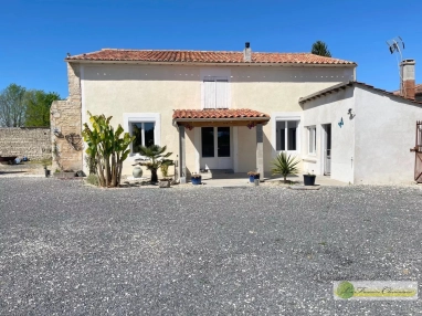  for sale for 113,000&euro; in Charente, Poitou-Charentes