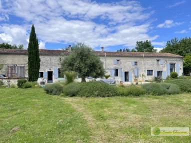 4 Bedroom(s) - 0 m² land for sale in Charente, Poitou-Charentes, France - FrenchPropertyPortal.com A property comprising three houses ! for sale for 393,750€ in Charente, Poitou-Charentes