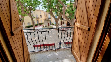 2 bed village house with SE facing terrace overlooking pretty village square for sale for 109,950€ in Hérault, Languedoc-Roussillon