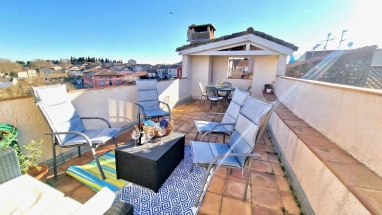 Beautiful 3 Bedroom Village House with Roof Terrace in Magalas for sale for 225,000&euro; in Hérault, Languedoc-Roussillon