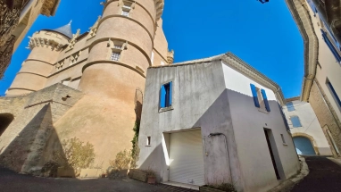 1 Bedroom(s) - 0 m² land for sale in Hérault, Languedoc-Roussillon, France - FrenchPropertyPortal.com Fantastic one bedroom village house next to stunning chateau, with garage, close to Pezenas for sale for 97,500€ in Hérault, Languedoc-Roussillon
