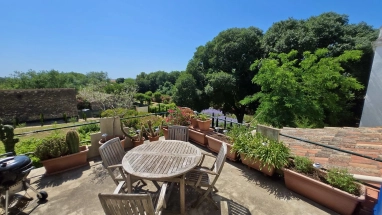 Charming Period Village House with Artist's Studio & Terrace for sale for 275,000&euro; in Hérault, Languedoc-Roussillon