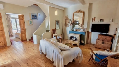 A 10/10 Character House – Beautifully Restored and Full of Charm for sale for 360,000&euro; in Hérault, Languedoc-Roussillon