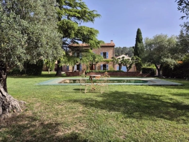 Le Cannet des Maures, Var, Cotes-d'Azur for sale for 1,200,000&euro; in Var, Provence-Alpes-Côte-d\'Azur