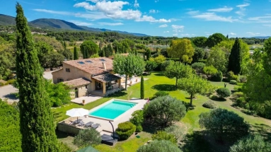 7 Bedroom(s) - 4 Bathroom(s) - 7,893m² land for sale in Vaucluse, Provence-Alpes-Côte-d\'Azur, France - FrenchPropertyPortal.com Vaugines, Vaucluse, Provence for sale for 1,695,000€ in Vaucluse, Provence-Alpes-Côte-d\'Azur