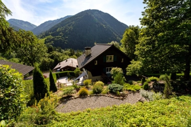 Morzine, Haute-Savoie, Rhones-Alps for sale for 995,000&euro; in Haute-Savoie, Rhône-Alpes