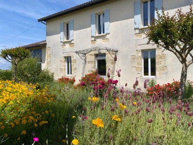 4 Bedroom(s) - 2 Bathroom(s) - 2,899m² land for sale in Gironde, Aquitaine, France - FrenchPropertyPortal.com Gensac, Gironde, Aquitaine for sale for 345,000€ in Gironde, Aquitaine