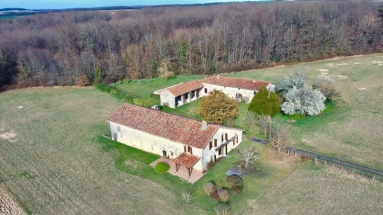 8 Bedroom(s) - 4 Bathroom(s) - 8m² land for sale in Dordogne, Aquitaine, France - FrenchPropertyPortal.com Champagne-et-Fontaine, Dordogne, Aquitaine for sale for 549,000€ in Dordogne, Aquitaine