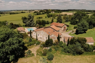 Condom, Gers, Midi-Pyerennees for sale for 530,000&euro; in Gers, Midi-Pyrénées
