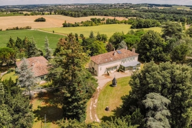 9 Bedroom(s) - 6 Bathroom(s) - 0 m² land for sale in Gers, Midi-Pyrénées, France - FrenchPropertyPortal.com Condom, Gers, Midi-Pyrenees for sale for 756,000€ in Gers, Midi-Pyrénées