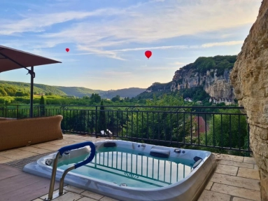 La Roque Gageac, Dordogne, Nouvelle-Aquitaine for sale for 633,000&euro; in Dordogne, Aquitaine