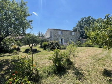 Duras, Gironde, Aquitaine for sale for 381,600&euro; in Gironde, Aquitaine