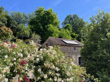 Lauzes, Lot, Midi-Pyrenees for sale for 286,200&euro; in Lot, Midi-Pyrénées