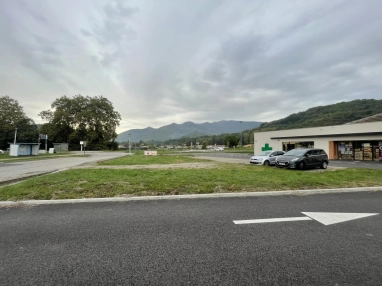 Building land in commercial area near Foix for sale for 110,000&euro; in Ariège, Midi-Pyrénées