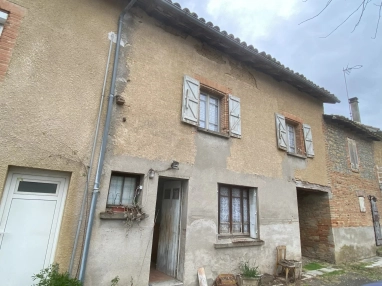 4 Bedroom(s) - 0 m² land for sale in Haut-Garonne, Midi-Pyrénées, France - FrenchPropertyPortal.com Village house, to be renovated, ideal first home or creation of rental apartments for sale for 60,000€ in Haut-Garonne, Midi-Pyrénées