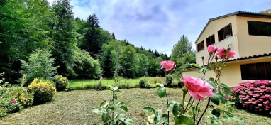 5 bedroom house with garden for sale for 212,000&euro; in Ariège, Midi-Pyrénées