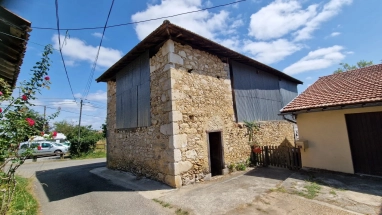 500m² land for sale in Ariège, Midi-Pyrénées, France - FrenchPropertyPortal.com Beautiful barn with small garden for sale for 60,000€ in Ariège, Midi-Pyrénées