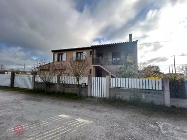 Beautiful villa with potential for two dwellings near Toulouse for sale for 259,000&euro; in Haut-Garonne, Midi-Pyrénées