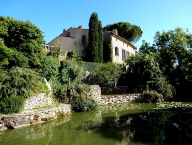Large character village house to renovate  in the Heart of Medieval Village for sale for 450,000&euro; in Aude, Languedoc-Roussillon