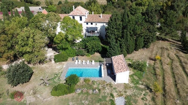 Magnificent character property for sale for 1,200,000&euro; in Aude, Languedoc-Roussillon