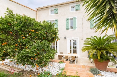 Beautifully Renovated Character Property, Corbières for sale for 495,000&euro; in Aude, Languedoc-Roussillon