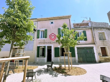 Charming village house located in the historic heart of Trèbes, featuring a terrace and garage. for sale for 111,000&euro; in Aude, Languedoc-Roussillon