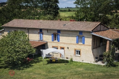 Long farmhouse with outbuildings and Pyrenees view for sale for 416,725&euro; in Ariège, Midi-Pyrénées