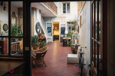 Fully renovated former XIXᵉ century hotel for sale for 299,000&euro; in Haut-Garonne, Midi-Pyrénées