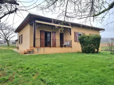 Country house with meadow for sale for 170,000&euro; in Haut-Garonne, Midi-Pyrénées