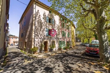 Charming village house with stunning views over the River Aude for sale for 119,000&euro; in Aude, Languedoc-Roussillon