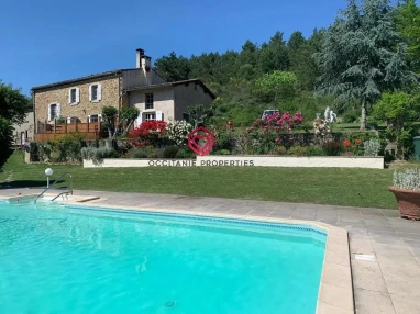 Renovated farmhouse with swimming pool, barn  and 42 ha for sale for 600,000&euro; in Aude, Languedoc-Roussillon
