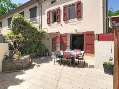 Renovated village house with a garden for sale for 179,000&euro; in Aude, Languedoc-Roussillon