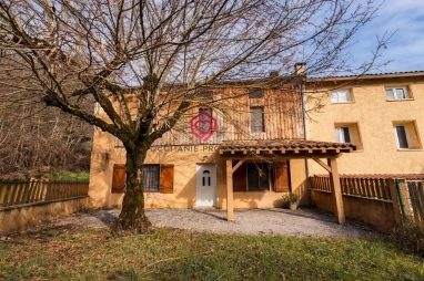 2 Bedroom House in the heart of the hills of Plantaurel for sale for 161,000&euro; in Ariège, Midi-Pyrénées