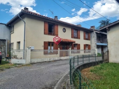 House with Garden and Outbuilding for sale for 158,000&euro; in Haute-Pyrénées, Midi-Pyrénées