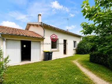 single-story house with garage and garden for sale for 130,000&euro; in Ariège, Midi-Pyrénées