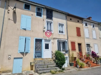 Compact, nicely renovated town house with summer kitchen for sale for 97,500&euro; in Haute-Pyrénées, Midi-Pyrénées