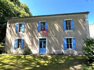 Exceptional 4-Bedroom Character Farmhouse with 2 Ha of Land in the Landes, Southwest France for sale for 372,500&euro; in Landes, Aquitaine