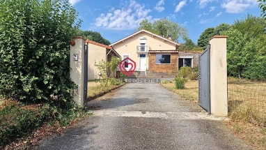 Modern 3-Bed Villa with Solar Panels in Mazères-sur-Salat for sale for 249,000&euro; in Haut-Garonne, Midi-Pyrénées