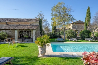 13 Bedroom(s) - 9 Bathroom(s) - 26,646m² land for sale in Vaucluse, Provence-Alpes-Côte-d\'Azur, France - FrenchPropertyPortal.com Quintessential 18th-century private Provencal hamlet with two pools close to Isle-sur-la-Sorgue. for sale for 5,495,000€ in Vaucluse, Provence-Alpes-Côte-d\'Azur