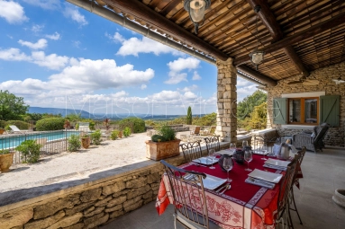 4 Bedroom(s) - 4 Bathroom(s) - 10,000m² land for sale in Vaucluse, Provence-Alpes-Côte-d\'Azur, France - FrenchPropertyPortal.com Gordes stone property with Luberon views, olive grove and pool. for sale for 1,795,000€ in Vaucluse, Provence-Alpes-Côte-d\'Azur