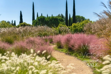 7 Bedroom(s) - 7 Bathroom(s) - 10,752m² land for sale in Vaucluse, Provence-Alpes-Côte-d\'Azur, France - FrenchPropertyPortal.com Contemporary stone property with panoramic Luberon views. for sale for 5,900,000€ in Vaucluse, Provence-Alpes-Côte-d\'Azur