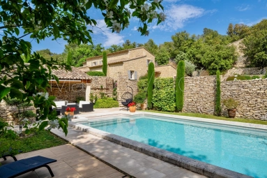 Stunning stone property with pool and pretty gardens; walk to village centre. for sale for 2,190,000&euro; in Vaucluse, Provence-Alpes-Côte-d\'Azur