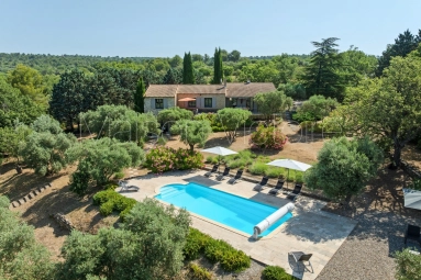 5 Bedroom(s) - 3 Bathroom(s) - 10,000m² land for sale in Vaucluse, Provence-Alpes-Côte-d\'Azur, France - FrenchPropertyPortal.com Stone house with breathtaking views and olive groves. for sale for 1,490,000€ in Vaucluse, Provence-Alpes-Côte-d\'Azur