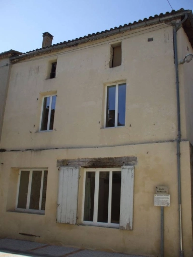 Conveniently situated french property close to the heart of the market town of Miramont de Guyenne. for sale for 45,000€ in Lot-et-Garonne, Aquitaine