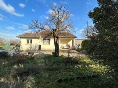 A 3 bedroomed village house in a village with all amenities within walking distance. for sale for 124,200&euro; in Lot-et-Garonne, Aquitaine